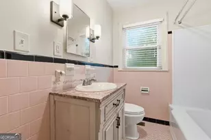 2103 E 37th St, Savannah, GA 31404 - Photo 16