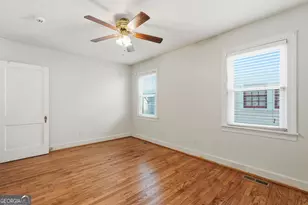2103 E 37th St, Savannah, GA 31404 - Photo 14