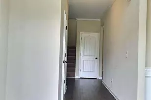 271 Fieldcrest Dr, Dallas, GA 30132 - Photo 2