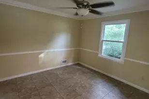 538 Cole Dr SW, Lilburn, GA 30047 - Photo 32