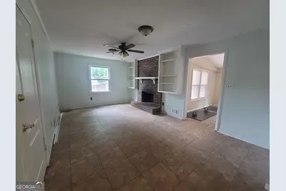 538 Cole Drive SW, Lilburn, GA 30047 - Photo 6
