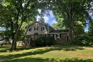 538 Cole Dr SW, Lilburn, GA 30047 - Photo 1
