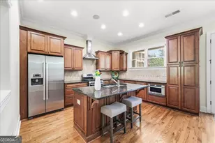 6075 City Walk Ln, Atlanta, GA 30328 - Photo 6