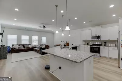 381 Eagles Bluff Way, Hoschton, GA 30548 - Photo 4