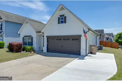 381 Eagles Bluff Way, Hoschton, GA 30548 - Photo 2