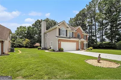 1900 Green Oak Circle, Lawrenceville, GA 30043 - Photo 2