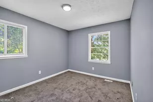 4564 Cypress Ridge Ct, Stone Mountain, GA 30083 - Photo 4
