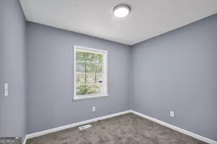 4564 Cypress Ridge Ct, Stone Mountain, GA 30083 - Photo 8