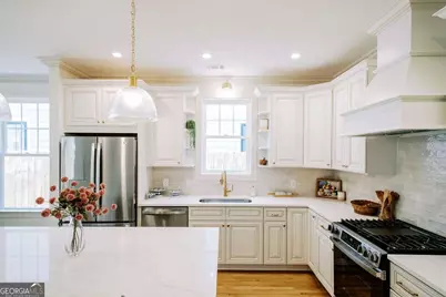 772 E Park Avenue, Savannah, GA 31401 - Photo 12