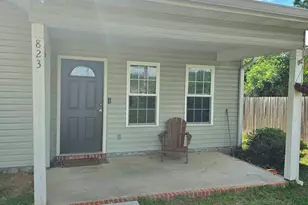 823 N Main St, Statesboro, GA 30458 - Photo 2
