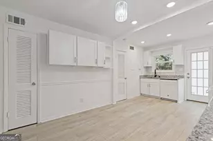 3510 Roswell Rd NW, Atlanta, GA 30305 - Photo 8