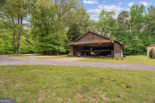 393 Blue Mountain Ln, Trion, GA 30753 - Photo 2