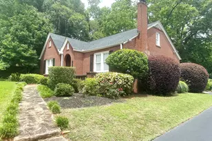 704 Woodland Dr, Griffin, GA 30224 - Photo 4