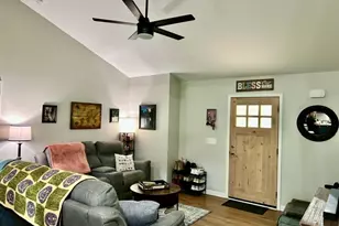 121 Daniel St, Griffin, GA 30224 - Photo 2