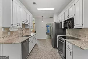 105 Gleneagle Dr, Byron, GA 31008 - Photo 10