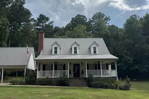202 Commodore Dr, Milledgeville, GA 31061 - Photo 2