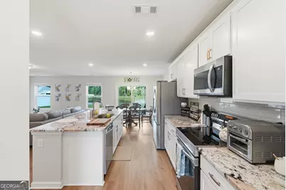 11020 Woodland Trail, Brunswick, GA 31525 - Photo 12