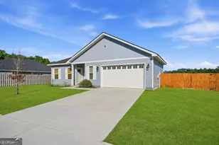 138 Cherokee Oaks Xing, Hinesville, GA 31313 - Photo 2