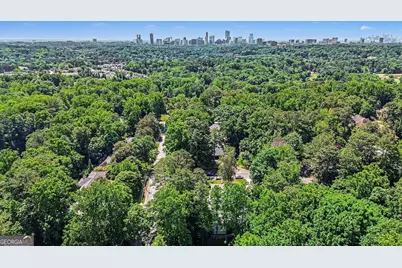 4575 Tall Pines Drive NW, Atlanta, GA 30327 - Photo 24