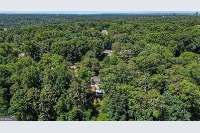 4575 Tall Pines Drive NW, Atlanta, GA 30327 - Photo 18