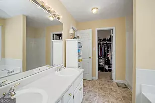 240 Albertas Ct, McDonough, GA 30252 - Photo 18