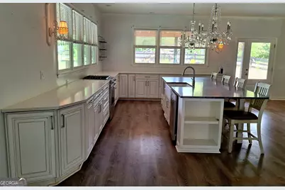 402 Savannah Drive, Mansfield, GA 30055 - Photo 12