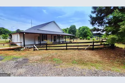402 Savannah Drive, Mansfield, GA 30055 - Photo 4