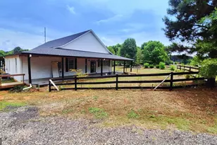 402 Savannah Drive, Mansfield, GA 30055 - Photo 4
