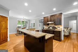 127 Shoreline Cir, Newnan, GA 30263 - Photo 18