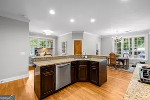 127 Shoreline Cir, Newnan, GA 30263 - Photo 16