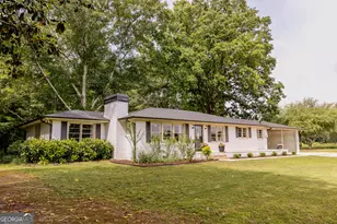 1233 Bethlehem Rd, Statham, GA 30666 - Photo 2