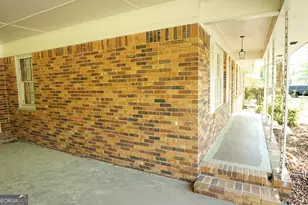 811 Verde Dr, Riverdale, GA 30274 - Photo 2