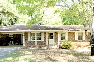 811 Verde Dr, Riverdale, GA 30274 - Photo 1