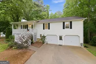4230 Hickory Point Dr, Canton, GA 30115 - Photo 2