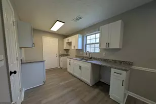 136 Tuscany Ln, Griffin, GA 30223 - Photo 2