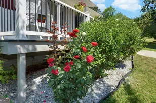 102 Cherry St, Toccoa, GA 30577 - Photo 2