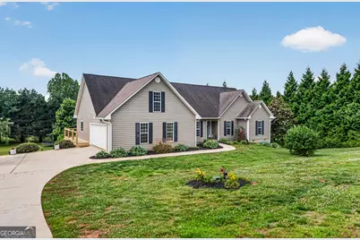 221 Grand Magnolia Lane, Clarkesville, GA 30523 - Photo 2