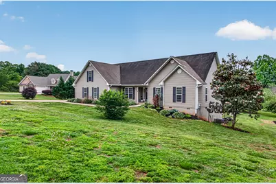 221 Grand Magnolia Lane, Clarkesville, GA 30523 - Photo 4