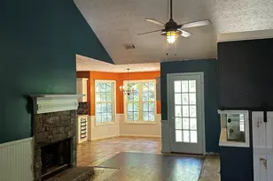 105 Pear Tree Ct, Eatonton, GA 31024 - Photo 2