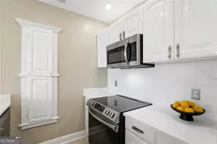 3481 Lakeside Dr, Atlanta, GA 30326 - Photo 16