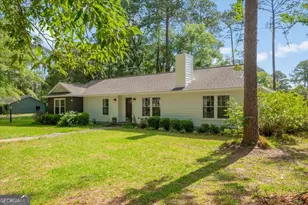 670 Hillmont Dr, Waycross, GA 31503 - Photo 2