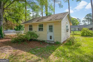 670 Hillmont Dr, Waycross, GA 31503 - Photo 32