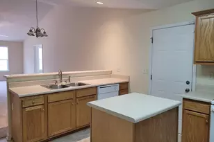 304 Lenox Cir, Lagrange, GA 30241 - Photo 4