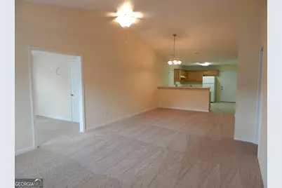 304 Lenox Circle, Lagrange, GA 30241 - Photo 2