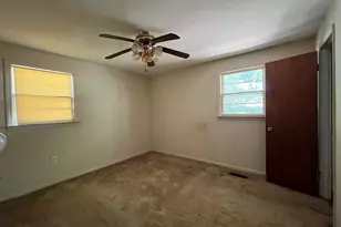 4401 Crystal Lake Dr, Macon, GA 31217 - Photo 12
