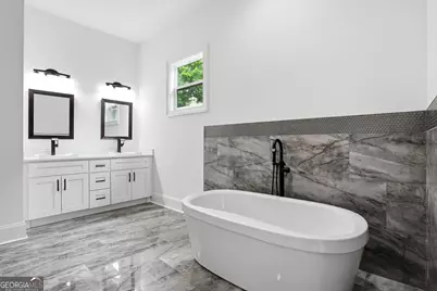 2415 Rugby Avenue, College Park, GA 30337 - Photo 16