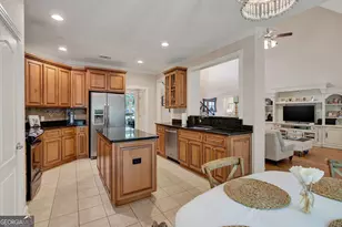 195 Chastain Cir, Richmond Hill, GA 31324 - Photo 14
