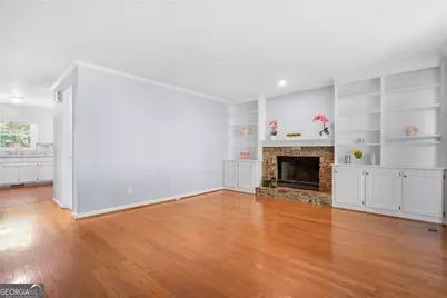 661 N Parkwood Road, Decatur, GA 30030 - Photo 6