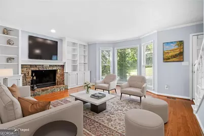 661 N Parkwood Road, Decatur, GA 30030 - Photo 1