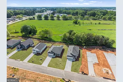 113 Cottage Grove Circle, Eatonton, GA 31024 - Photo 2